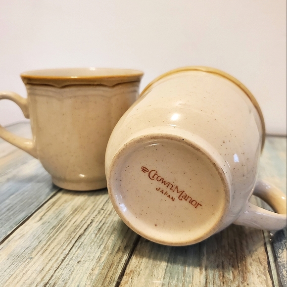 Vintage speckled stoneware Crown Manor Japan mugs - Picture 2 of 2